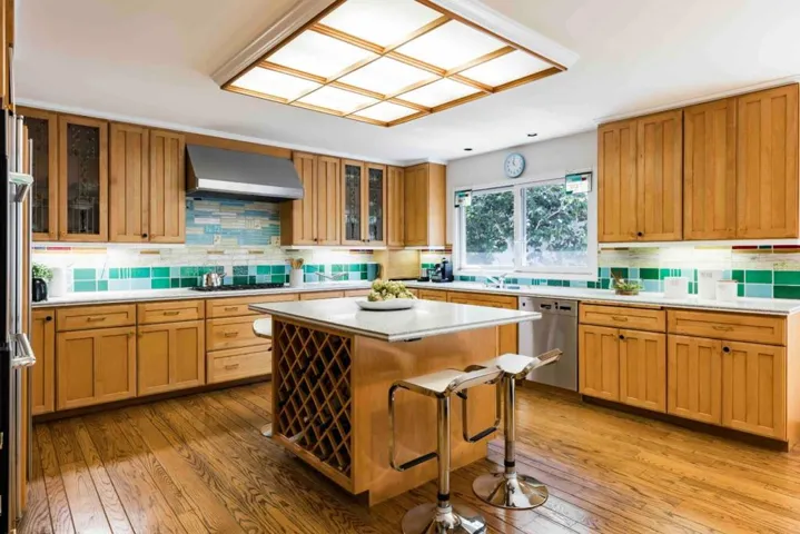 425 Claremont Way, Menlo Park, California 94025