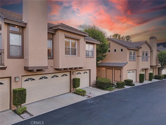 922 S Country Glen Way, Anaheim Hills, California 92808