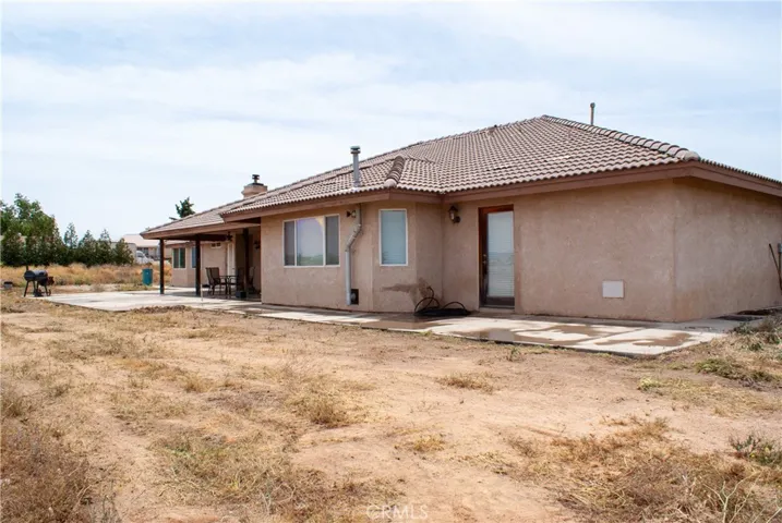 8465 Cedar Court, Phelan, California 92371