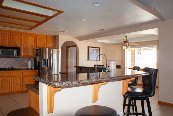 8465 Cedar Court, Phelan, California 92371