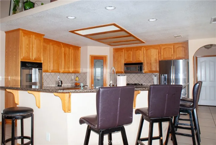 8465 Cedar Court, Phelan, California 92371