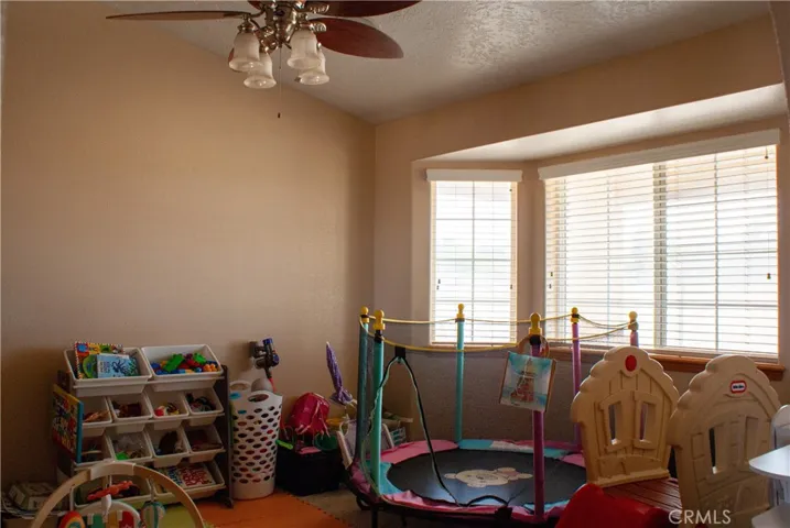 8465 Cedar Court, Phelan, California 92371