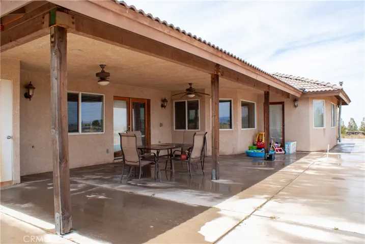 8465 Cedar Court, Phelan, California 92371