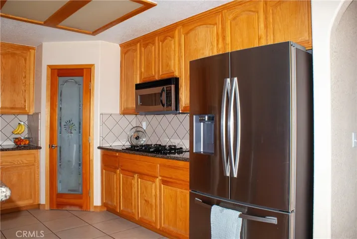 8465 Cedar Court, Phelan, California 92371
