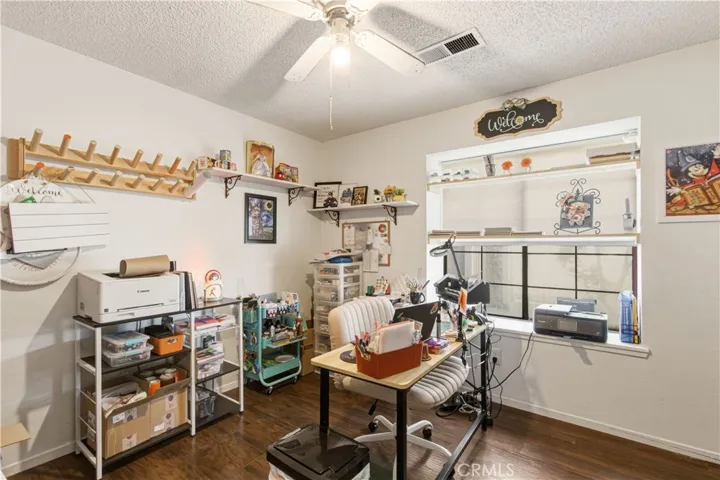 1418 Nut Tree, Livingston, California 95334