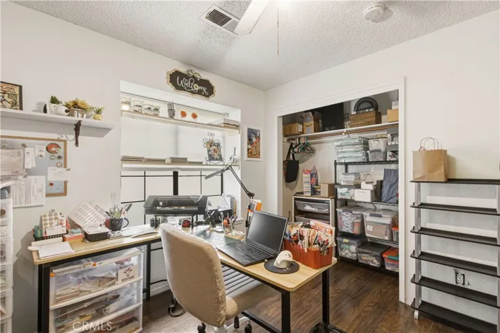 1418 Nut Tree, Livingston, California 95334