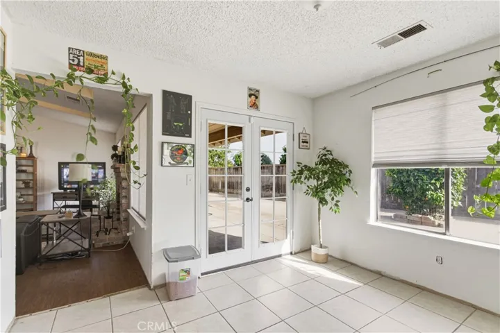 1418 Nut Tree, Livingston, California 95334