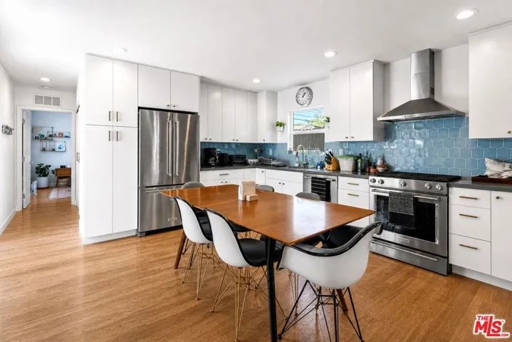 Kitchen/dining area