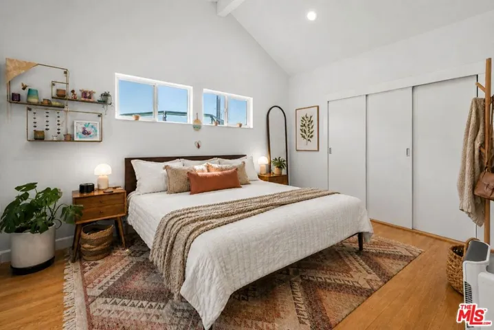 Primary suite
