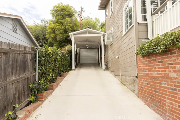 Driveway with 1-car garage