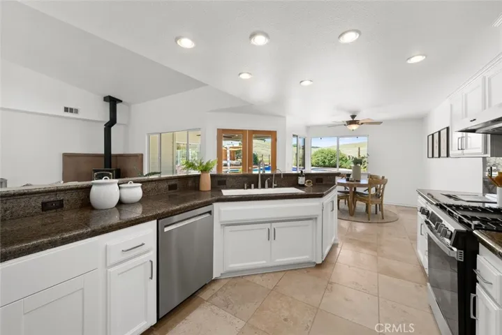1590 Shiloh Place, Templeton, California 93465