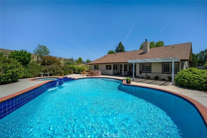 1590 Shiloh Place, Templeton, California 93465