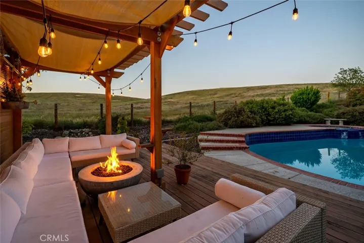 1590 Shiloh Place, Templeton, California 93465