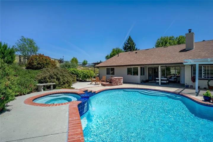 1590 Shiloh Place, Templeton, California 93465