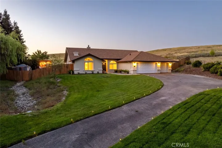1590 Shiloh Place, Templeton, California 93465