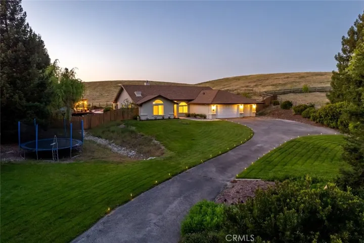 1590 Shiloh Place, Templeton, California 93465