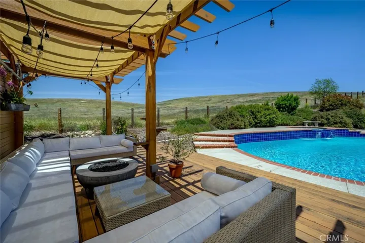 1590 Shiloh Place, Templeton, California 93465