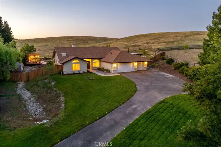 1590 Shiloh Place, Templeton, California 93465
