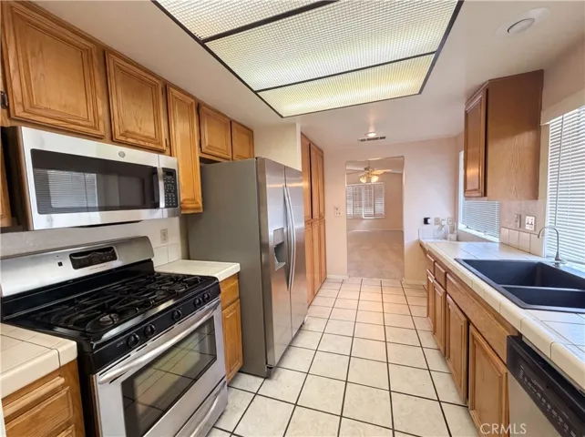 1952 Nuevo Street, Hemet, California 92545