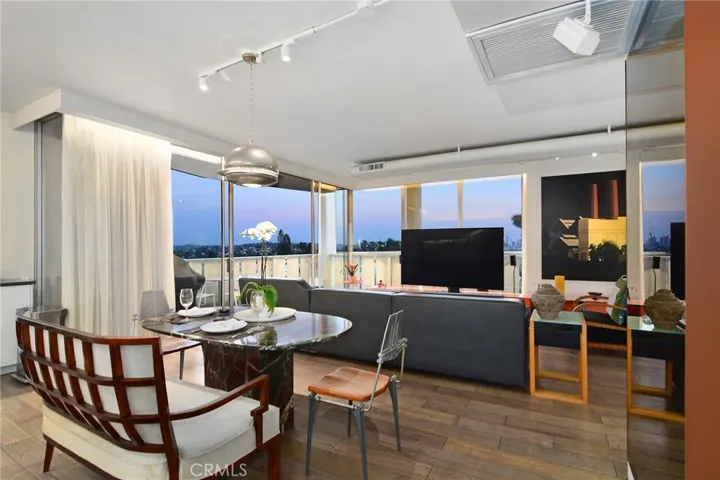 4411 Los Feliz Boulevard 1007, Los Angeles, California 90027