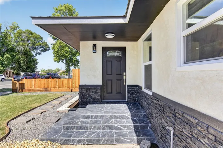 1127 W 19th, Merced, California 95340