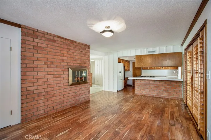 Dining room looking into kitchen