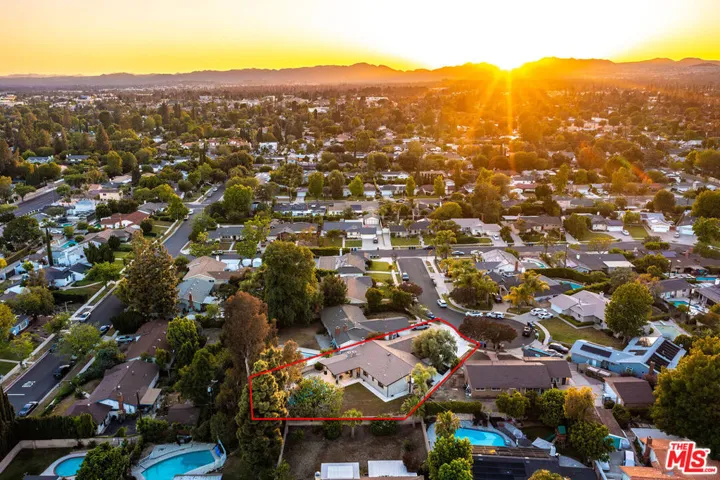 17150 Vintage Street, Northridge, California 91325