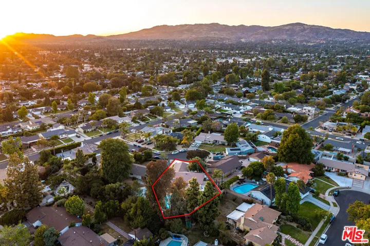 17150 Vintage Street, Northridge, California 91325