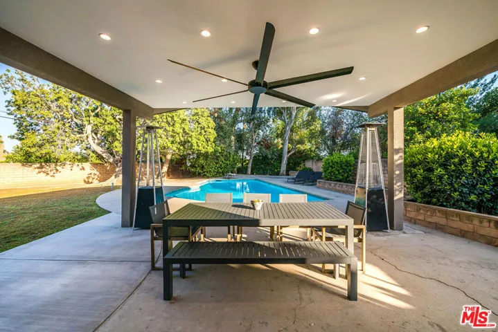 17150 Vintage Street, Northridge, California 91325