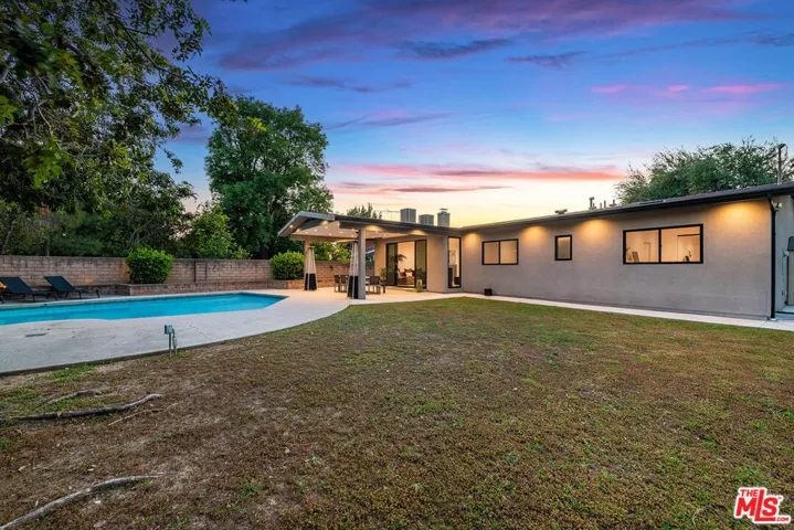 17150 Vintage Street, Northridge, California 91325