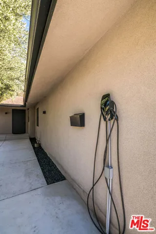 17150 Vintage Street, Northridge, California 91325