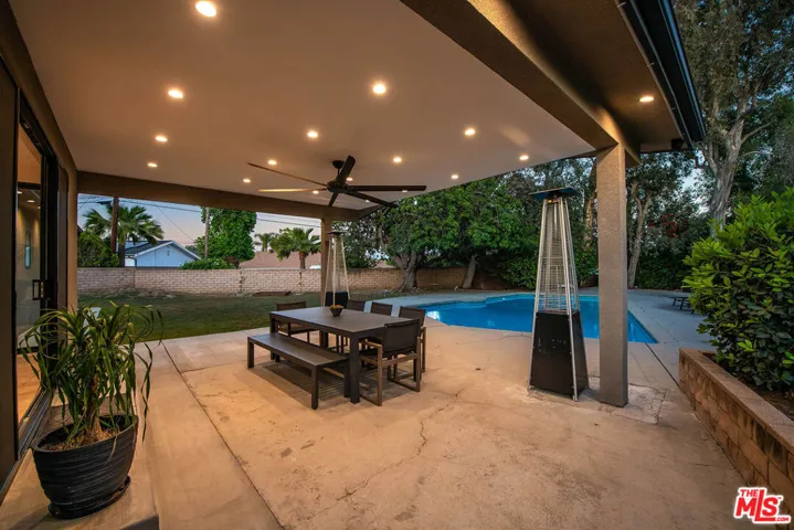 17150 Vintage Street, Northridge, California 91325