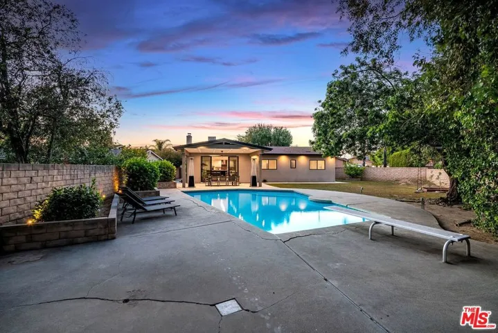 17150 Vintage Street, Northridge, California 91325