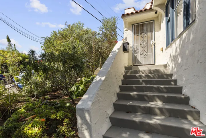 964 Edgecliffe Drive, Los Angeles, California 90026