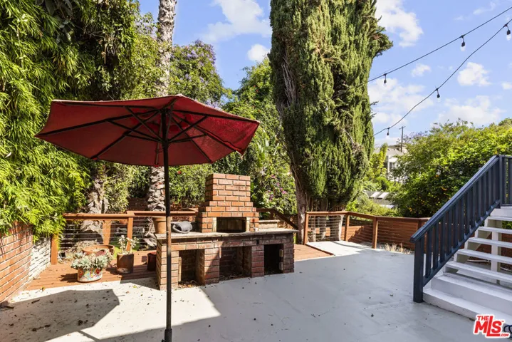 964 Edgecliffe Drive, Los Angeles, California 90026