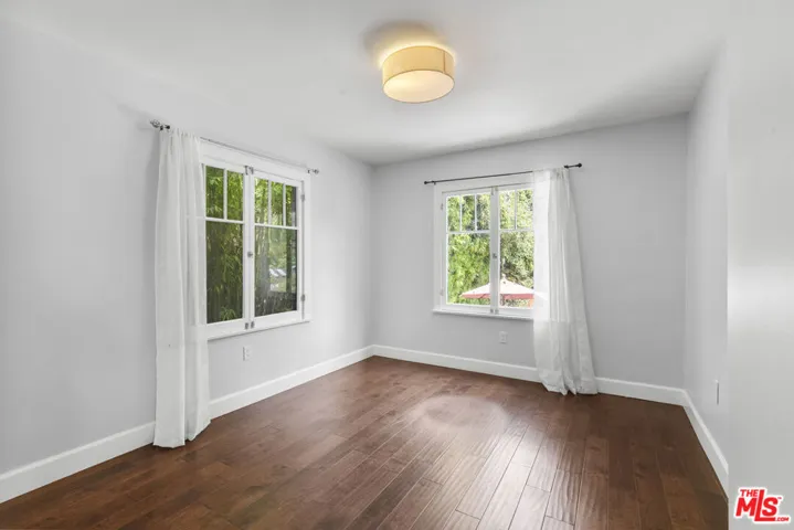 964 Edgecliffe Drive, Los Angeles, California 90026