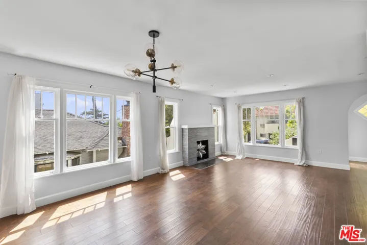 964 Edgecliffe Drive, Los Angeles, California 90026