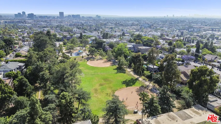 964 Edgecliffe Drive, Los Angeles, California 90026