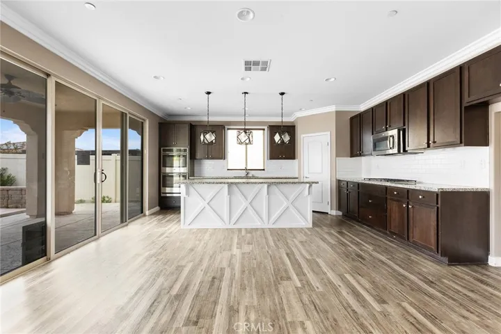 36556 Obaria Way, Lake Elsinore, California 92532