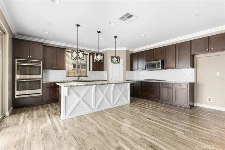 36556 Obaria Way, Lake Elsinore, California 92532