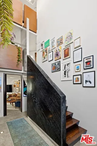 24 Eastwind Street 2, Marina Del Rey, California 90292