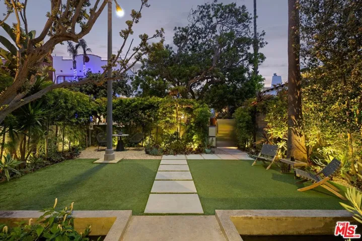 24 Eastwind Street 2, Marina Del Rey, California 90292