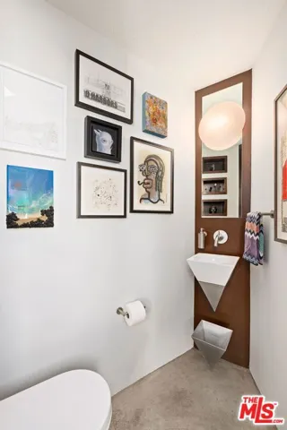 24 Eastwind Street 2, Marina Del Rey, California 90292