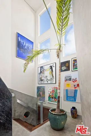 24 Eastwind Street 2, Marina Del Rey, California 90292