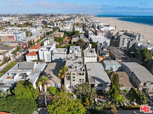 24 Eastwind Street 2, Marina Del Rey, California 90292