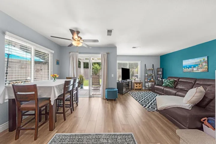 338 Ferrara Way, Vista, California 92083