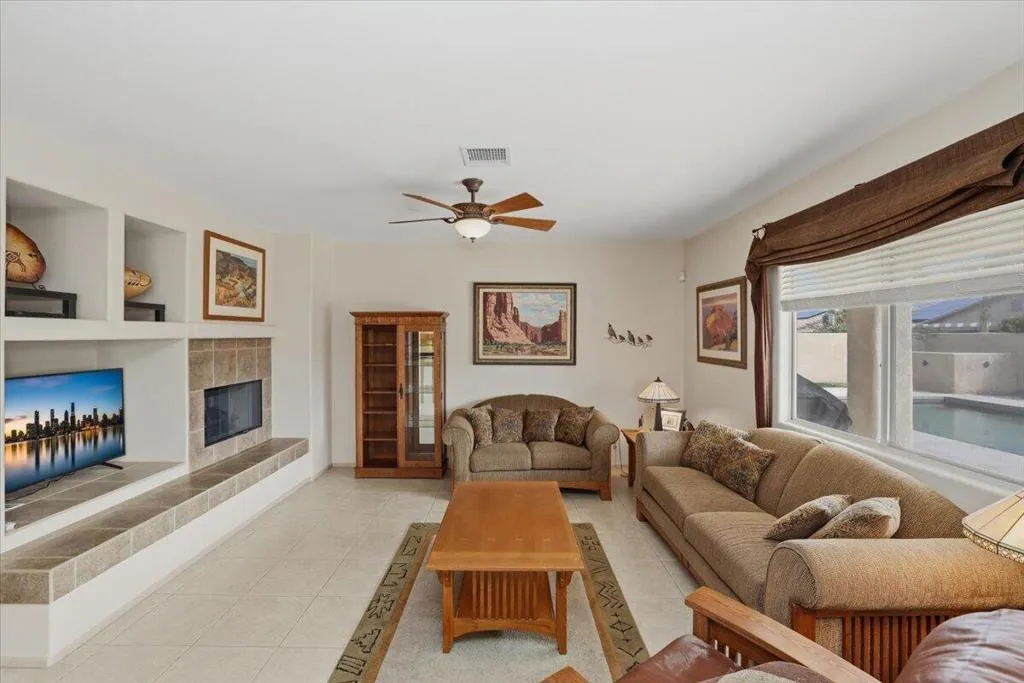 13-Family Room