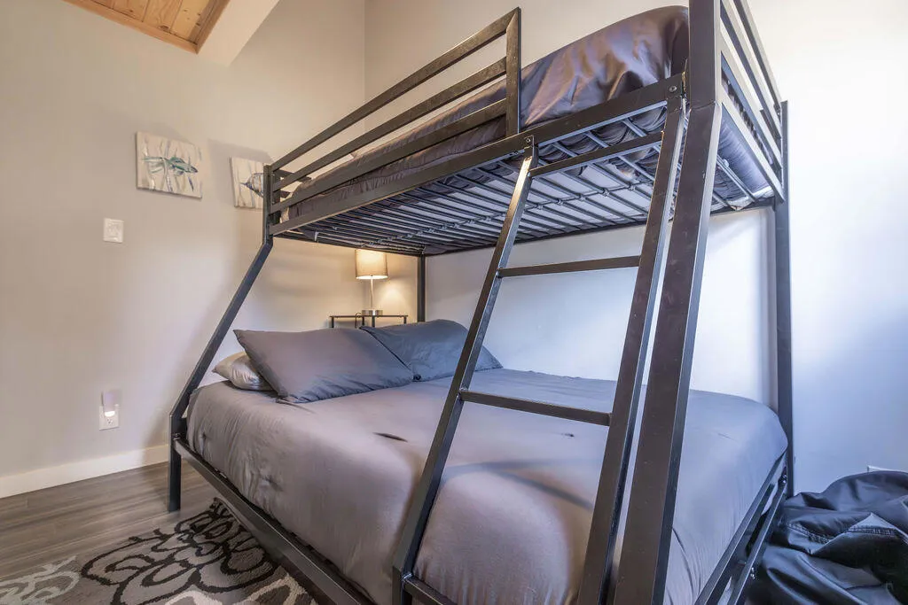 2ndBedroom2-