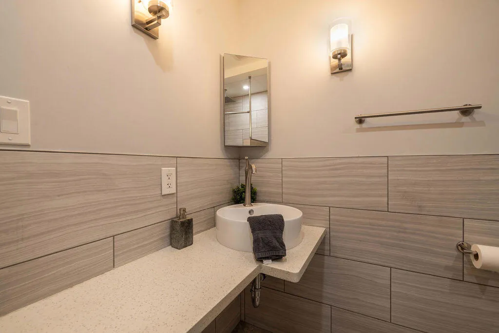 2ndBathroom1-