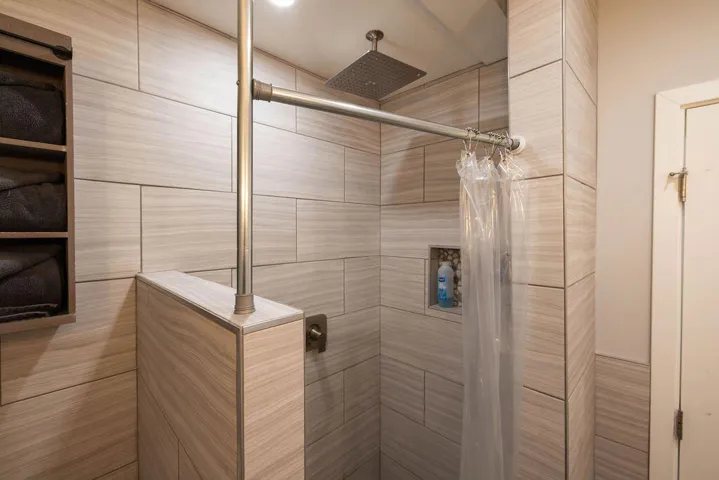 2ndBathroom3-
